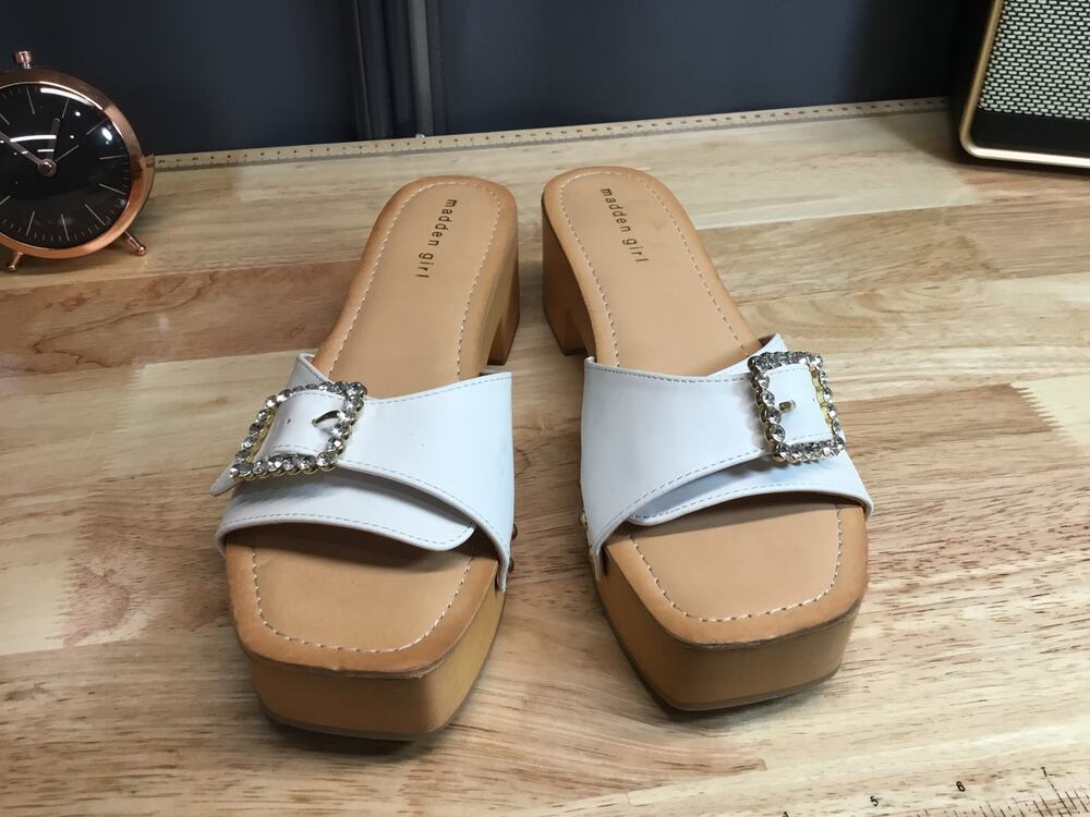 Madden Girl Anikka Women's 9.5 White Leather Slip-On Block Heel Slide Sandals